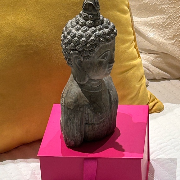 Elegant Gray/Beige Buddha Statue - Picture 3 of 8